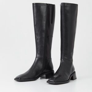 Vagabond Black Leather Knee-High Blanca Tall Boots in size 9